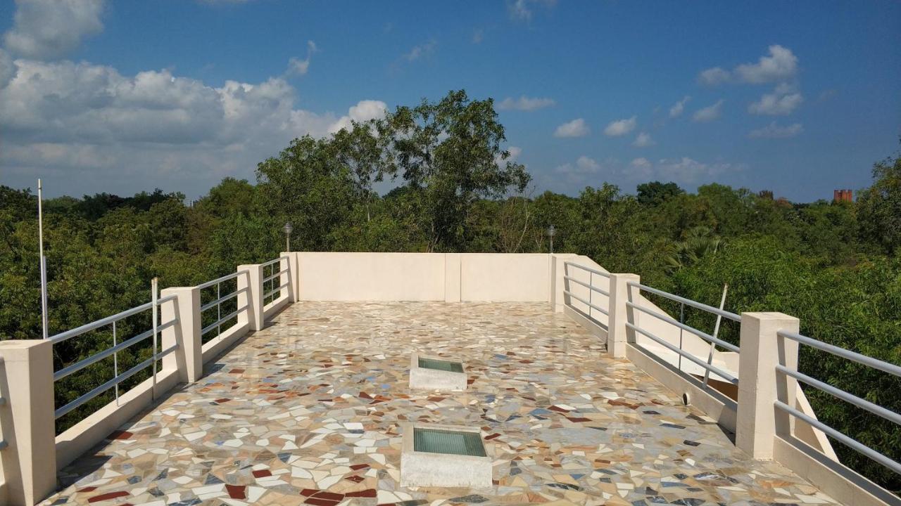 Lotus Garden Guest House Auroville Dış mekan fotoğraf